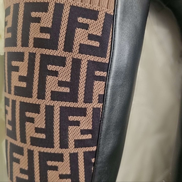 FENDI ROCKOKO BOOTS FF LOGO - Picture 6 of 7